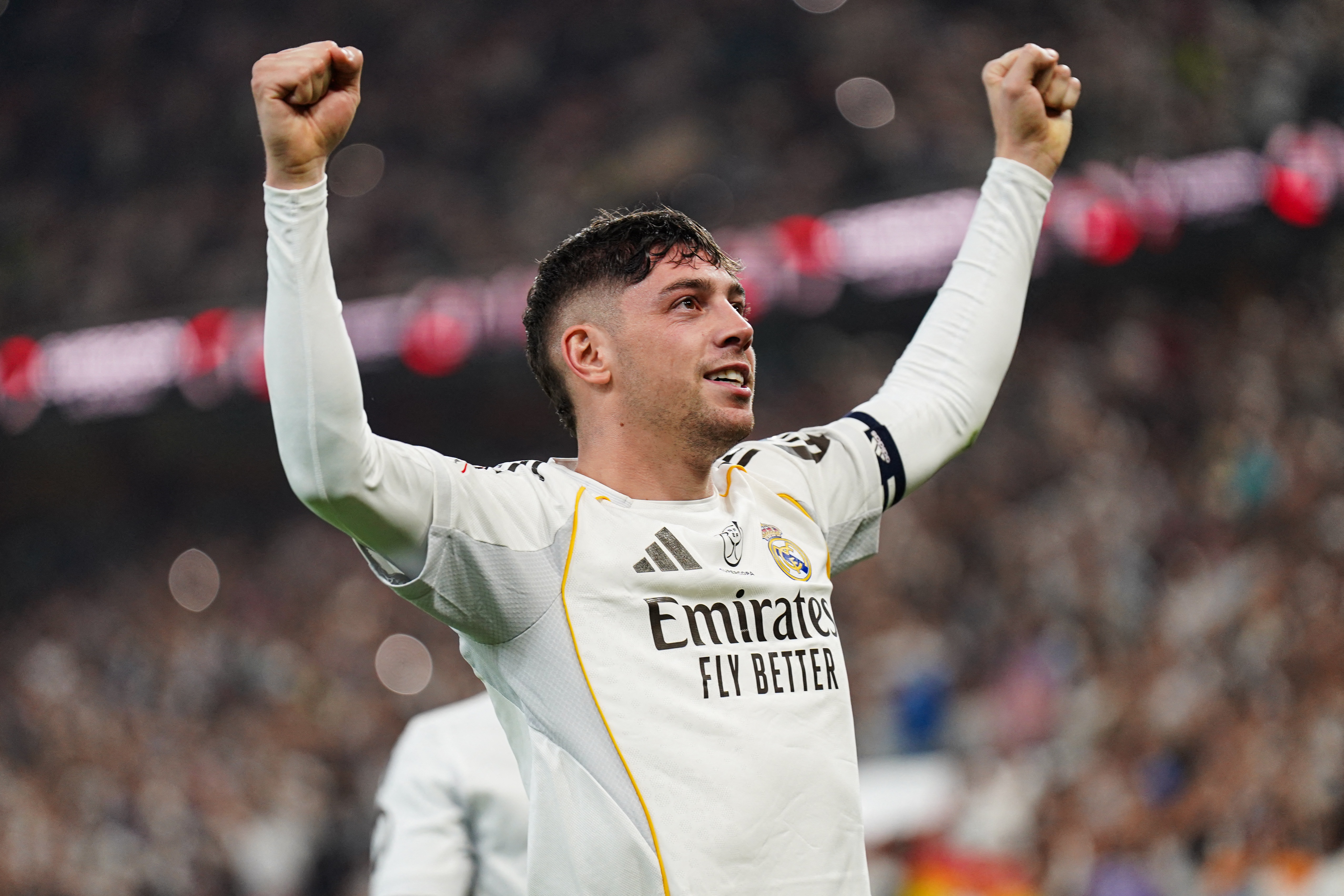 官方网站开云·体育 kaiyun-龙赛罗谈激动落泪：巴尔韦德才华横溢 皇马缺兵少将却拿下曼城